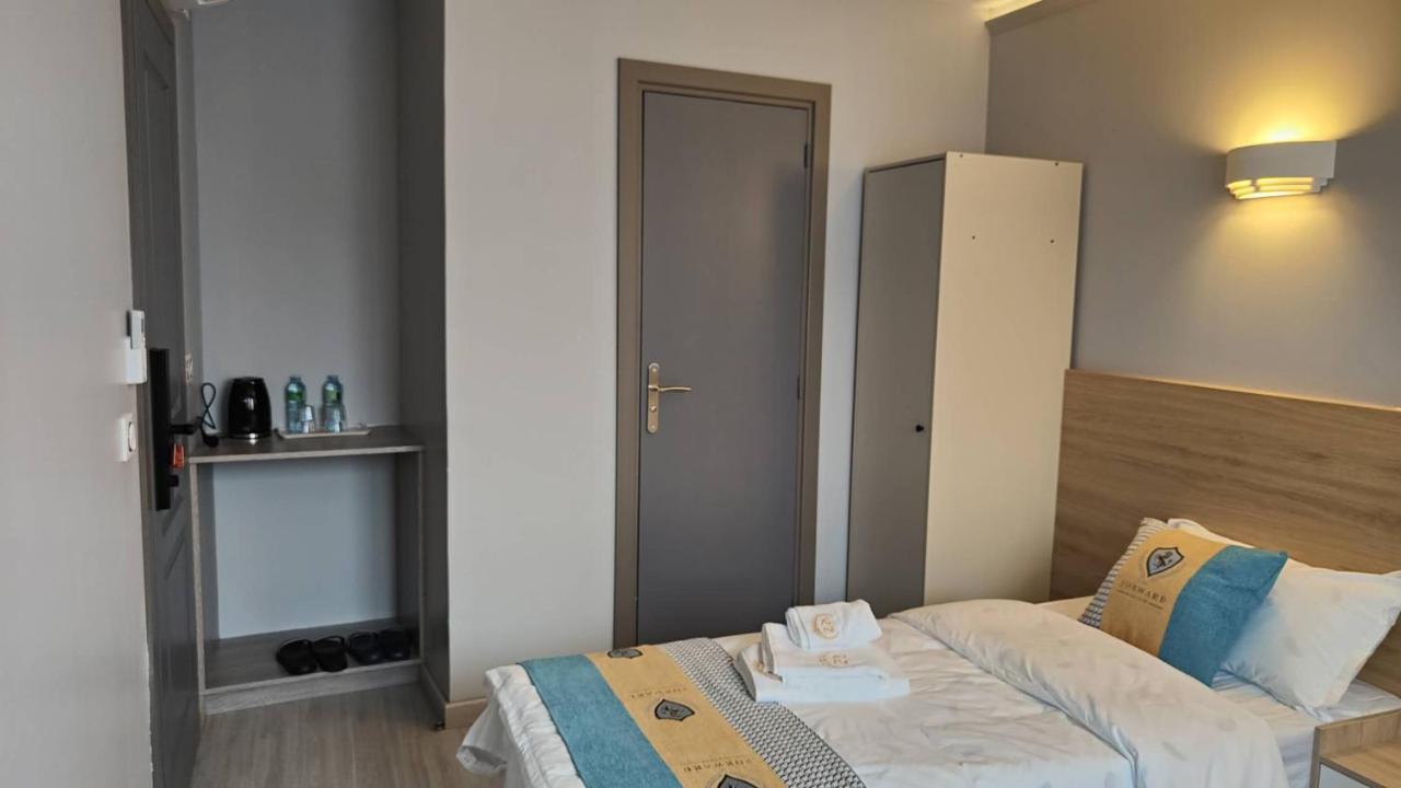 Chambre Pour 2 Personnes Avec Lit Separe Dans La Banlieue Parisienne Бонді Екстер'єр фото